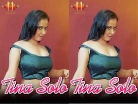 Tina's sensual solo performance