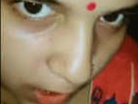 Indian newlywed wife gives deepthroat blowjob to her husband