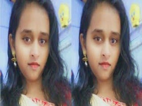 Indian Tamil babe masturbating