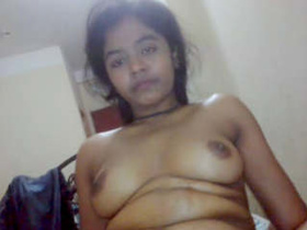 Pretty Indian Girl's Homemade Sex Video