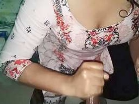 Indian babe gives a blowjob to her boyfriend