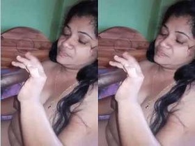 Horny bhabhi gets her pussy licked and fucked