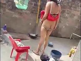 Desi Aldeia masturbates after urination