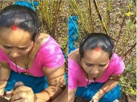 Telugu Bhabha's seductive blowjob will leave you breathless