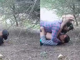 Desi slut gets filmed while having sex outdoors