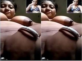 Desi Budi pleasures herself with her hands in this steamy video