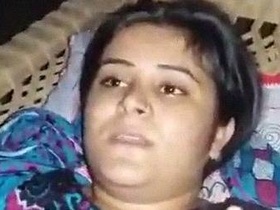 Desi couple enjoys playful penetration in XXX video