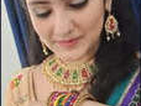 Desi girl moans and talks dirty while sucking and fucking herself