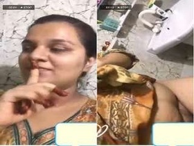 Horny Indian girl flashes her tits and pussy on video call