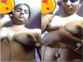 Maya, the famous Tamil bhabhi, flaunts her assets in a video call