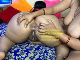 Indian lesbians put on a show for their bhabhi