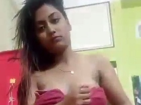 Nude girl with Desi chest tattoo performs in a solo show