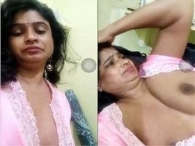Telugu bhabhi flaunts her big boobs