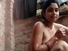 Indian girls take nude selfies in the bathtub
