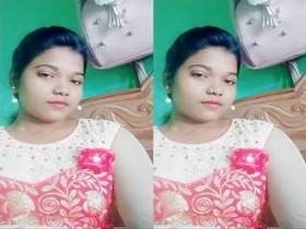 Indian village girl flaunts her body in amateur video