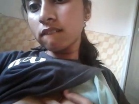 Indian girl takes nude selfie and teases with her body