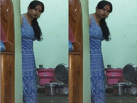 Lustful Desi Babe Gives a Blowjob and Gets Fucked in Exclusive Video