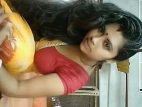 Desi chat: Watch Indian women chat and perform in videos