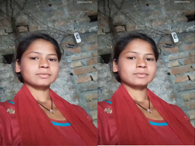 Exclusive video of a cute Indian girl showcasing her bra in amateur porn