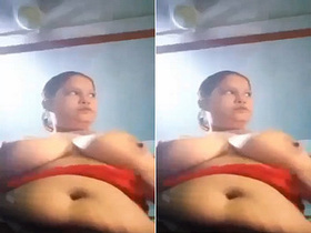 Exclusive video of a beautiful Indian woman flaunting her breasts