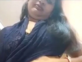 Terno-loving babes get down and dirty