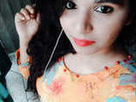 Newly released MMS of a stunning European girl with big breasts