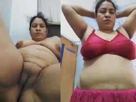 Bhabi's voluptuous figure in oil-themed video