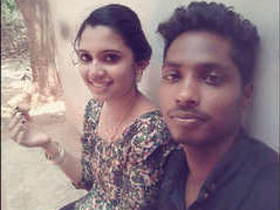 College girl gets a good fuck from a desi lover