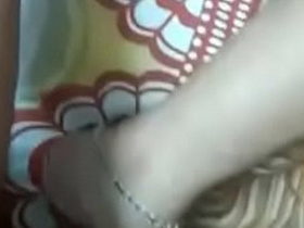Bhabhi and devar have sex in a video with a card