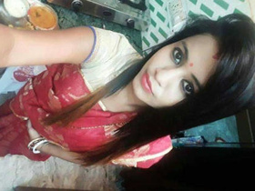 Indian girl gives blowjob to her boyfriend