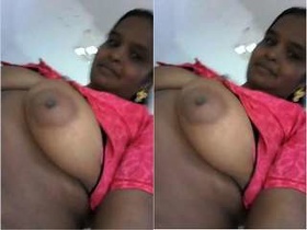 Mallu bhabhi flaunts her breasts and vagina