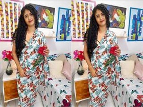 A stunning Indian woman displays herself on camera in real time