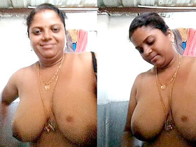 Curvy aunty flaunts her big boobs