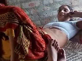 Anamika Singh, the sizzling hot housewife, heats up her home