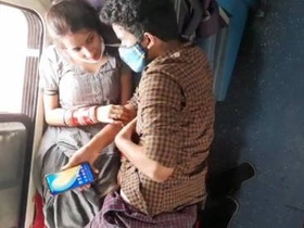 Desi lover's steamy encounter on the train