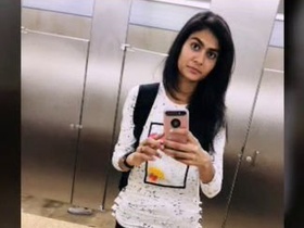 Beautiful Desi teen Renu indulges in safe sex and oral pleasure