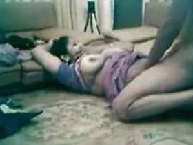 Desi sex tape exposes horny maid in action