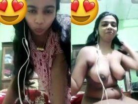 Desi beauty flaunts big boobs and sexy curves