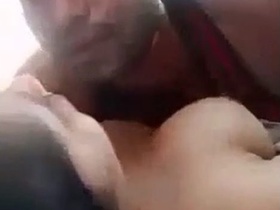 Girlfriend enjoys outdoor sex without a condom and gets creampied