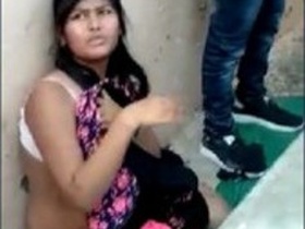 Caught on MMS: Desi couple gets frisky