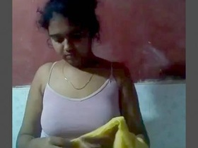 Indian village girl gets her body waxed and tightened in a bath