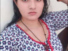 Beautiful chubby girl goes nude in a stunning clip