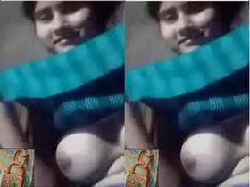A sweet and shy Indian girl shows off her cute boobs in amateur porn
