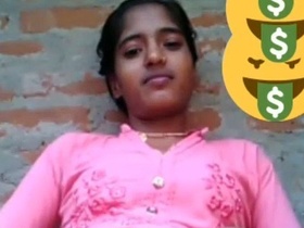 College girl Cudi pleasures herself with her fingers in this sexy video