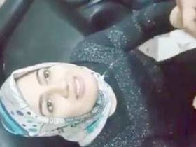 Desi hijabi bhbai gives blowjob to her boyfriend's cock