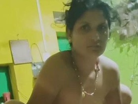 Desi sex video of Rajasthani aunty in the village