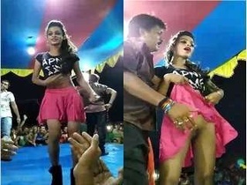 Desi Indian girl gives a blowjob and gets fucked on stage