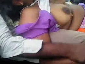 Desi housewife gets wild in the car