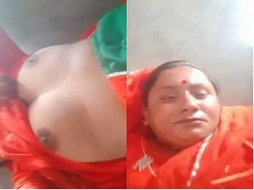 Amateur Bhabhi gets naughty and shows off her big boobs and wet pussy