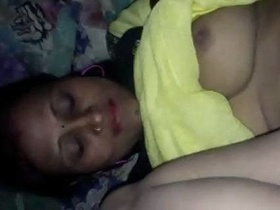 Indian prostitute gets fucked in xxx video